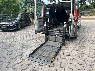 Renault Trafic 2.0 dCi UMBAU RAMPE ELEKTR SITZE TÜREN RO