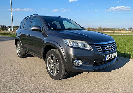 Toyota RAV 4 2.2 D-CAT 4x4 Executive