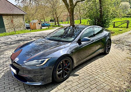 Tesla Model S PLAID