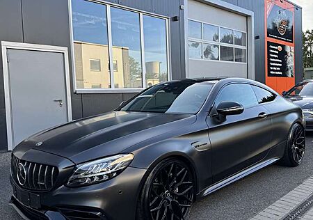 Mercedes-Benz C 63 AMG Junge Sterne*Scheckheft*Pano