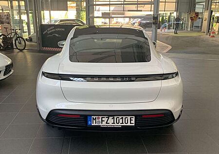 Porsche Taycan 4S
