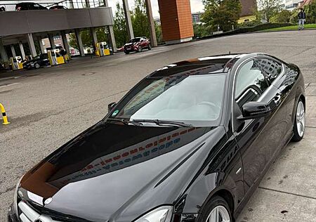 Mercedes-Benz C 350 CGI BlueEfficiency (204.357)