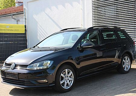 VW Golf Volkswagen Var. 1.6TDI # DSG # Navi # Alu # Tempomat