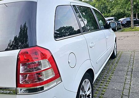 Opel Zafira 1.7 CDTI ecoFLEX Family