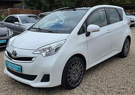 Toyota Verso-S Verso S 1.33 VVT-i Multidrive Comfort*Navi*Panoram