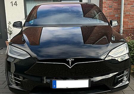 Tesla Model X 75D Allradantrieb