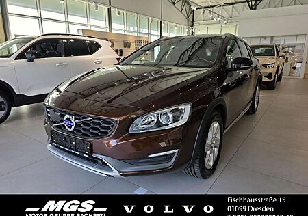 Volvo V60 CC V60 Cross Country Momentum D3