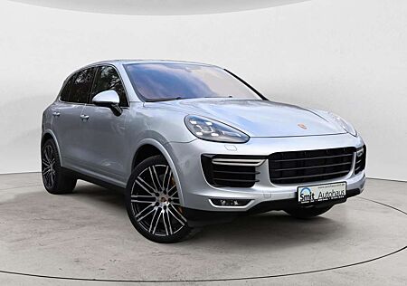 Porsche Cayenne Turbo S V8/ Carbon/ Panorama/ Standhzg.