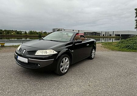 Renault Megane 2.0 Coupe-Cabriolet Privilege TÜV 07/2024