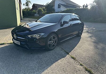 Mercedes-Benz CLA 180 Shooting Brake 7G-DCT AMG Line