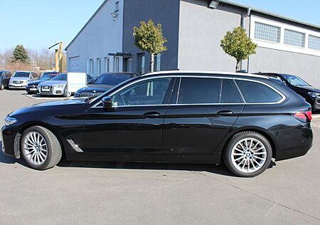 BMW 530 d xDrive Tour. Luxury Line+Komfortsitz+Standh.+HUD