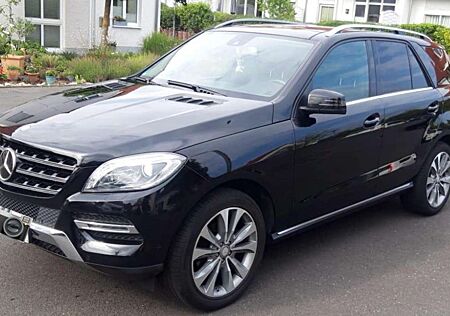 Mercedes-Benz ML 350 BlueTEC 4MATIC 7G-TRONIC