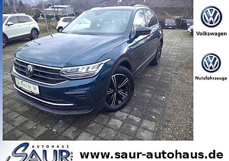 VW Tiguan Volkswagen 2.0 TDI Active*AHK*Navi*LED*PDC*SHZ*StdHzg*ACC KL