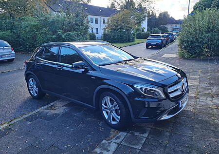 Mercedes-Benz GLA 200 (CDI) d 7G-DCT AMG Line