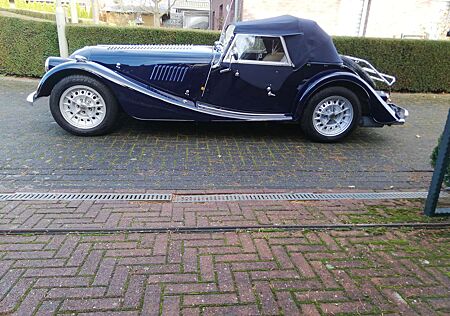 Morgan Plus 8