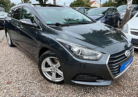 Hyundai i40 cw blue Premium*1.HD*Aut*Navi*Kamera*TÜV NEU