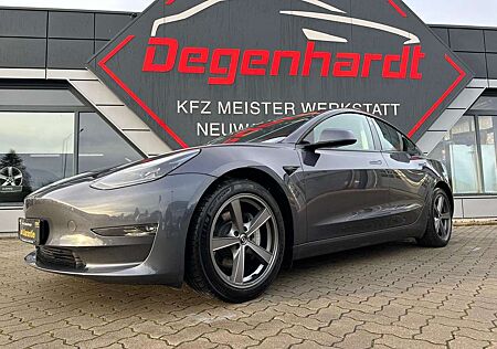 Tesla Model 3 Long Range Dual AWD Matrix AHK abnehmbar