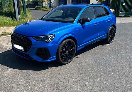 Audi RS Q3 2.5 TFSI quattro S tronic