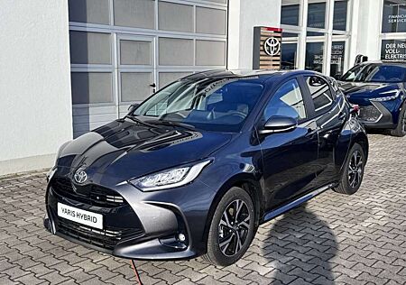 Toyota Yaris - 1,5 l Hybr Teamplayer + Comf. Paket 1,99% Zins