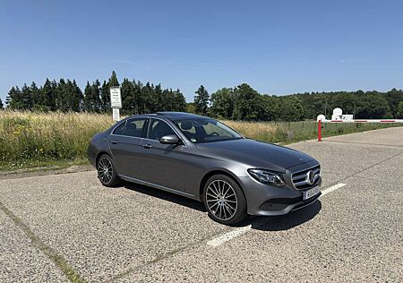Mercedes-Benz E 250 9G-TRONIC Avantgarde