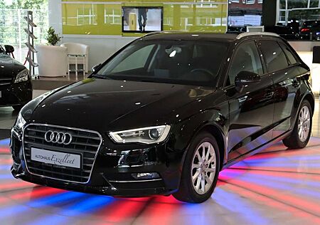 Audi A3 Sportback attraction*NAVI*XENON*TEMPOMAT*ALU*