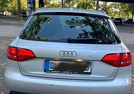 Audi A4 Avant 2.7 TDI DPF multitronic Attraction