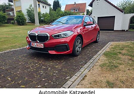 BMW 118 i Advantage/1.Hand/Automatik/Tüv neu/Garantie