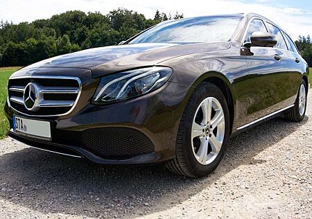 Mercedes-Benz E 200 T 9G-TRONIC Avantgarde SD, 360°, ACC, LED, ...