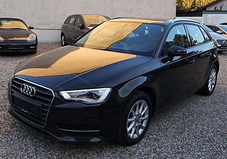 Audi A3 Sportback attraction ultra*Navi*Klima*1.Hand*