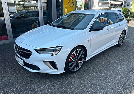 Opel Insignia B ST GSi 4x4 AT Navi,Matrix,Alcantara,Kamera,SHZ!