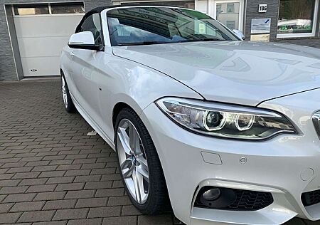 BMW 220 d/M-Sport/ Autom./Leder/Kamera/Mineralweiss