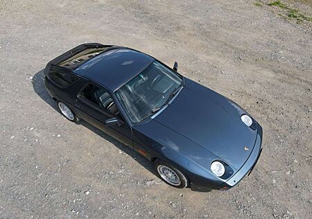 Porsche 928 S