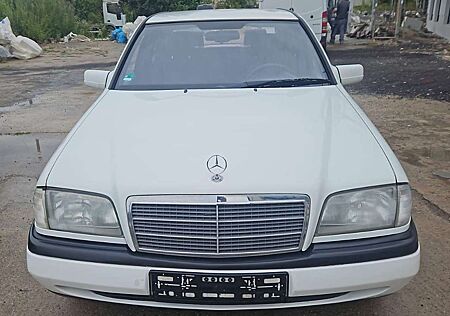 Mercedes-Benz C 180 Classic