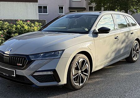 Skoda Octavia Combi 1.4 TSI iV DSG RS First Edition