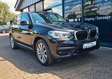 BMW X3 e Advantage - ASSISTS - HUD - AHK - LED