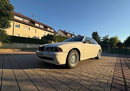 BMW 525 i A - Klassiker Original Zustand !