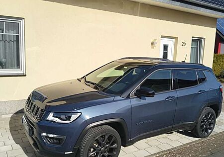 Jeep Compass 1.3 T4 4xe PLUG-IN HYBRID Automatik S AHK/Garantie
