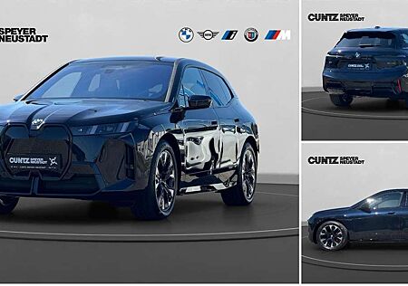 BMW iX xDrive45 *Facelift* M Sportpaket Pro HK