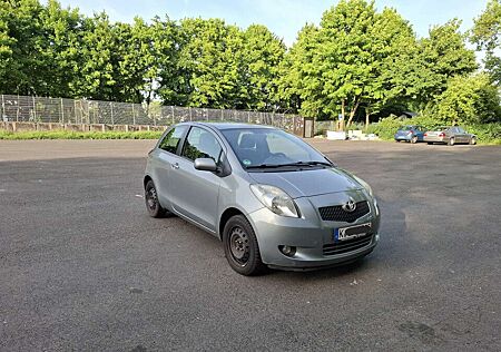 Toyota Yaris 1.0 VVT-i