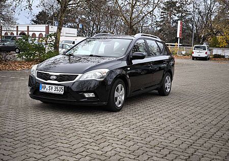 Kia Cee'd Ceed / Ceed 1.4 CVVT Spirit