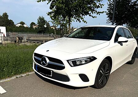 Mercedes-Benz A 250 e mit Anhängerkupplung