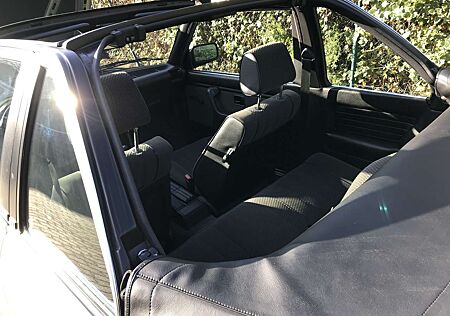 BMW 320 i Cabrio Bauer