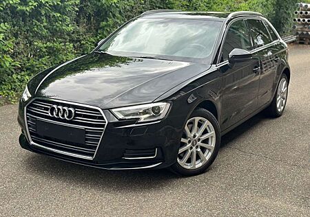 Audi A3 Sportback 40 TFSI quattro design *Sport*DSG*