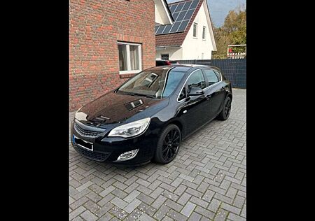 Opel Astra Innovation 1.4 Turbo Bj 2011, Benzin, 2. Hand
