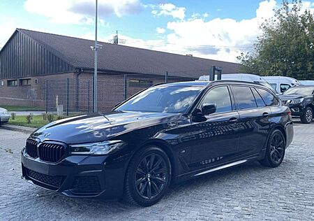 BMW 530d 530 Touring M-Sportpaket Panorama*AHK*HUD*
