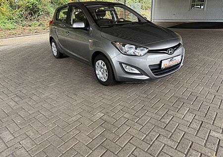 Hyundai i20 Classic, Klima, Elktr. Fensterheber, Zentralverrie