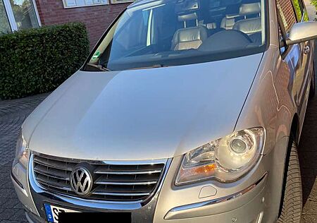 VW Touran Volkswagen +2.0+TDI+Highline