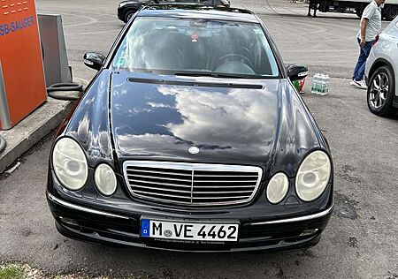 Mercedes-Benz E 200 Kompressor (211.042)