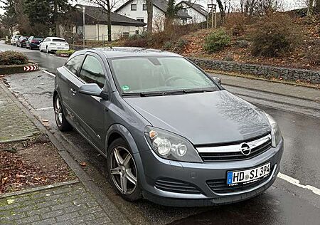Opel Astra GTC 2.0 Turbo Sport