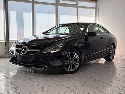 Mercedes-Benz E 200 -Facelift/Rollo/Leder/LED/PDC